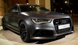 First-Live-Images-2013-Audi-RS6-Avant.jpg