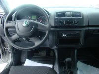 Skoda_Fabia_16606_fe0bb1a16a5a3b3c6220a8b39697bb85.jpg