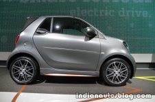 Smart-Fortwo-Brabus-edition-asphaltgold-side-showcased-at-the-IAA-2017.jpg