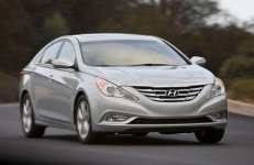 2011-Hyundai-Sonata-3.jpg