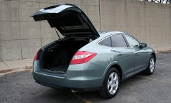 Honda Accord Crosstour EX-L 2.jpg